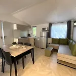 4 étoiles - Piscine - Eehi00 Campeggio 4*