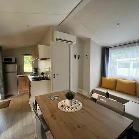 Campingplatz 4 Etoiles - Piscine - Eehi00