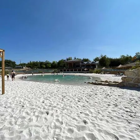 Campingplatz 4 Etoiles - Piscine - Eehi00 *