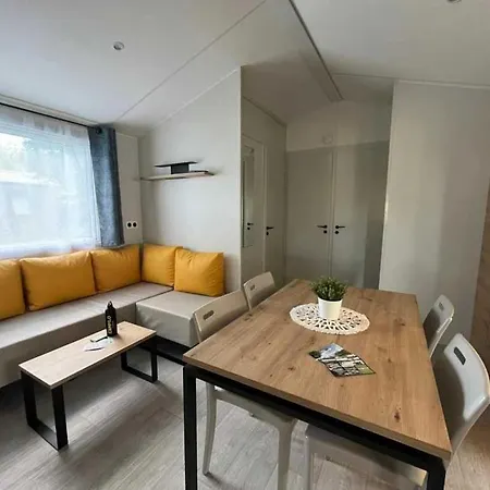 4 Etoiles - Piscine - Eehi00 *