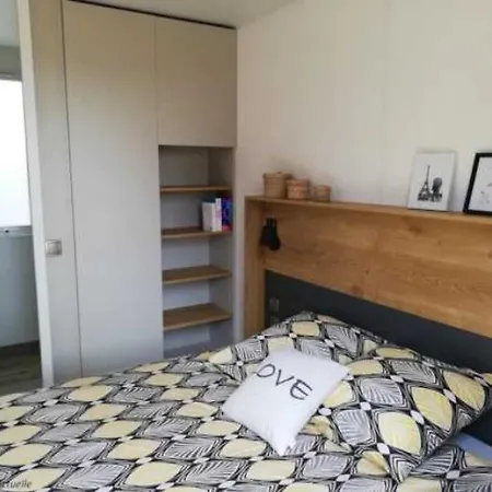 4 Etoiles - Piscine - Eehi00