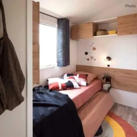 4 Etoiles - Piscine - Eehi00