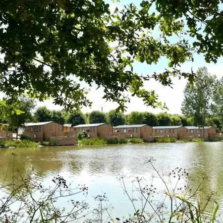 4 Etoiles - Piscine - Eehi00 * Aubigny (Vendee)