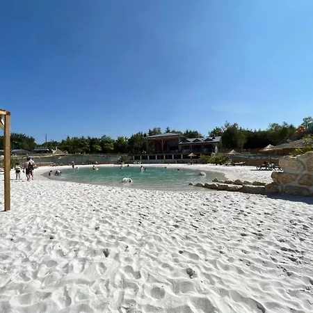 Zecamping 4 Etoiles Familial Animaux Acceptes Anime Parc Aquatique Kemping Aubigny (Vendee)