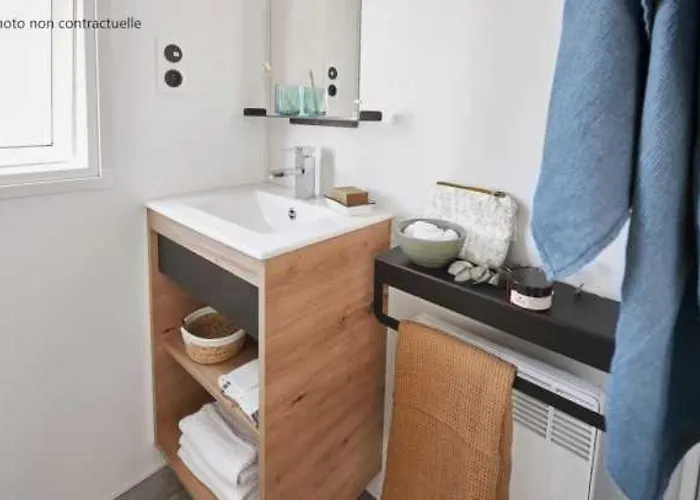 4 Etoiles - Piscine - Eehi00 *