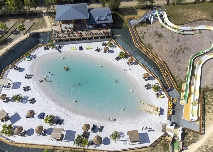 4 Etoiles - Piscine - Eehi00 Aubigny (Vendee)