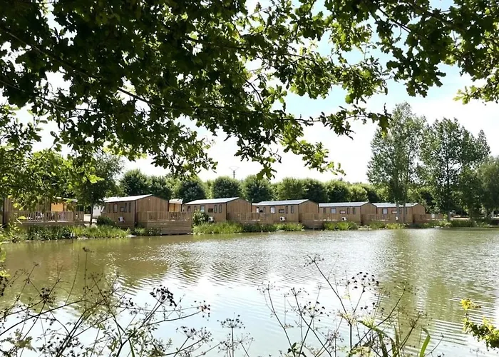 Zecamping 4 Familial Animaux Acceptes Anime Parc Aquatique 营地 Aubigny (Vendee)