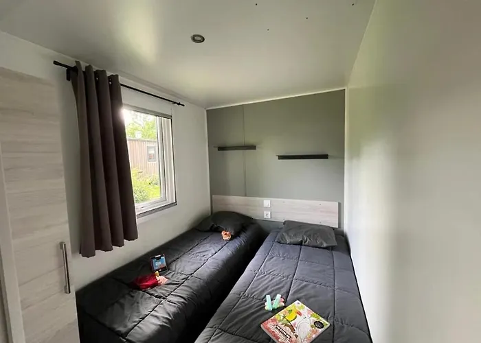 4 Etoiles - Piscine - Eehi00 Camping *